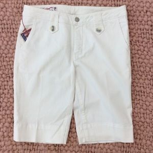 Red Engine white bermuda shorts